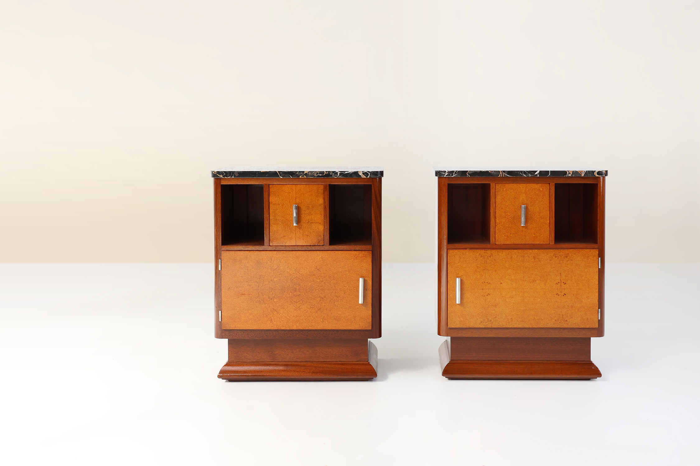 Pair of French Art Deco nightstand with stunning marble tops, 1920sthumbnail